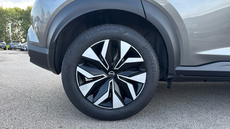 Nissan Juke 1.0 DiG-T 114 Acenta 5dr DCT Petrol Hatchback